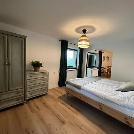 بيت للعطل Jeziorna